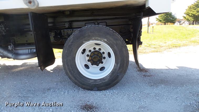 image for item DE4935 2008 Chevrolet C8500 dump truck