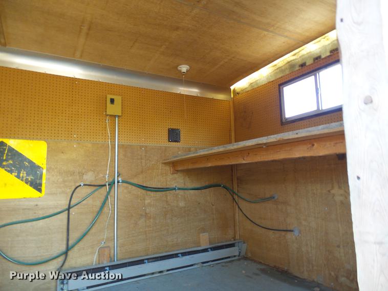 image for item DE5279 1993 Wells Cargo WW1611 enclosed cargo trailer