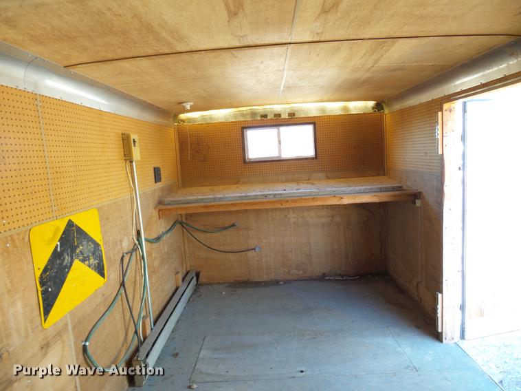 image for item DE5279 1993 Wells Cargo WW1611 enclosed cargo trailer