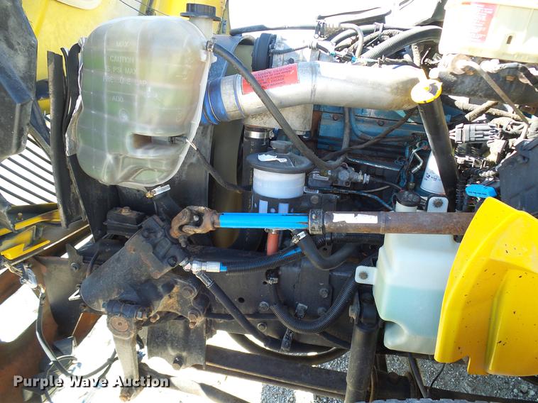 image for item DE5294 2004 International 4300 vacuum truck