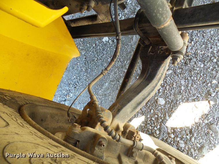 image for item DE5294 2004 International 4300 vacuum truck