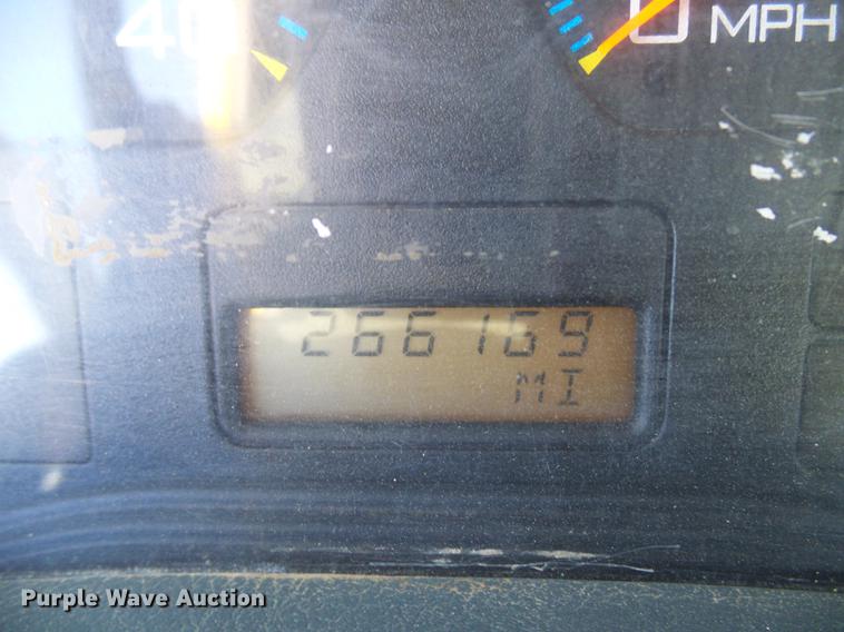 image for item DE5294 2004 International 4300 vacuum truck