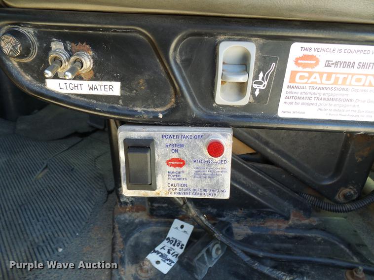 image for item DE5294 2004 International 4300 vacuum truck