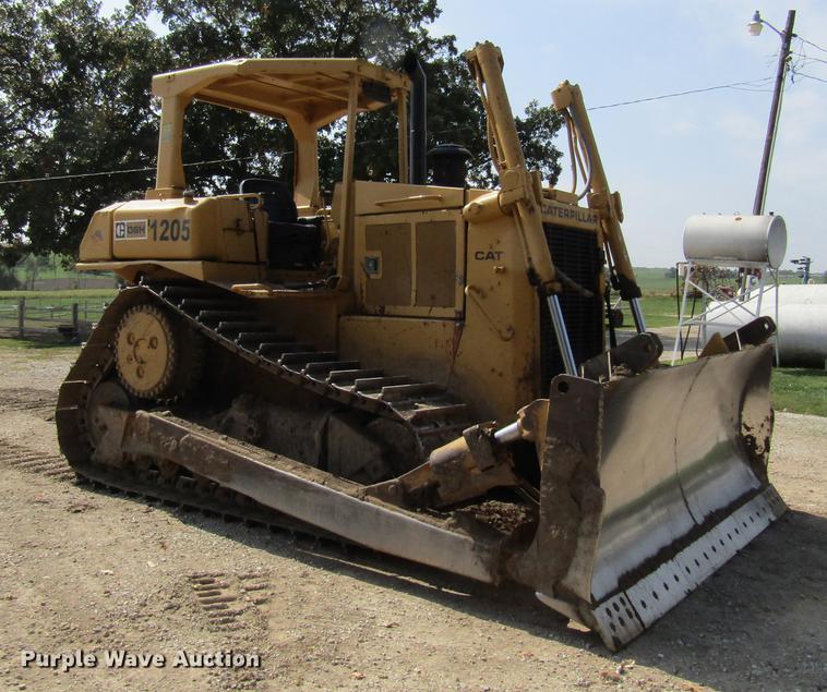 image for item DE5852 1985 Caterpillar D6H dozer