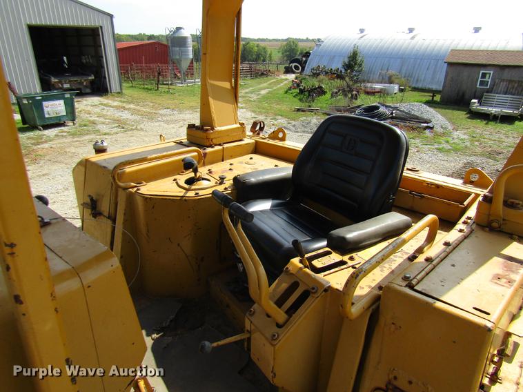 image for item DE5852 1985 Caterpillar D6H dozer