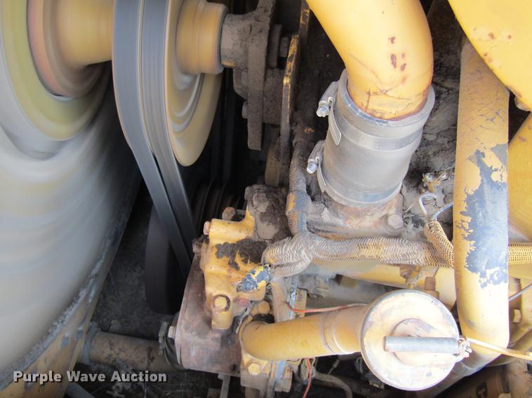 image for item DE5852 1985 Caterpillar D6H dozer