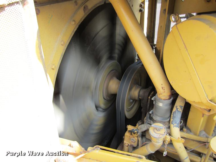 image for item DE5852 1985 Caterpillar D6H dozer