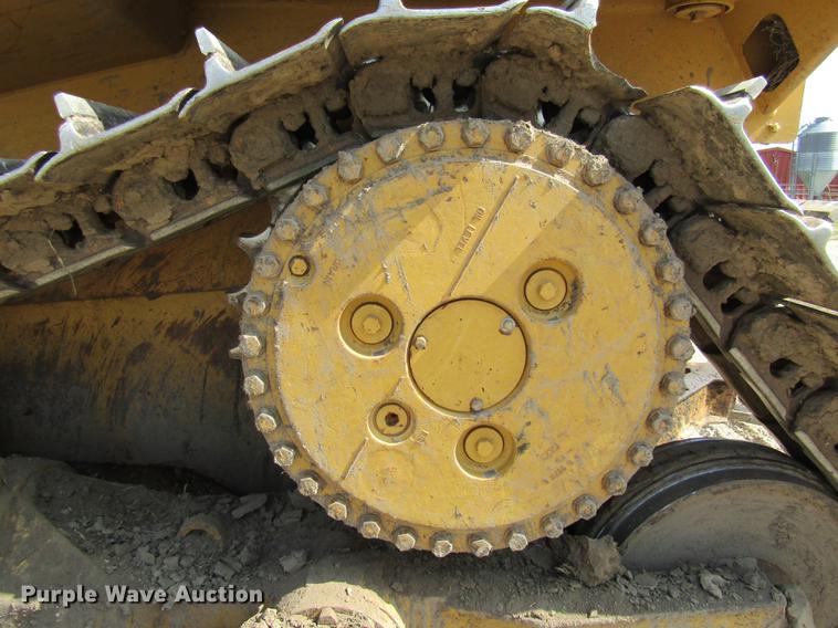 image for item DE5852 1985 Caterpillar D6H dozer