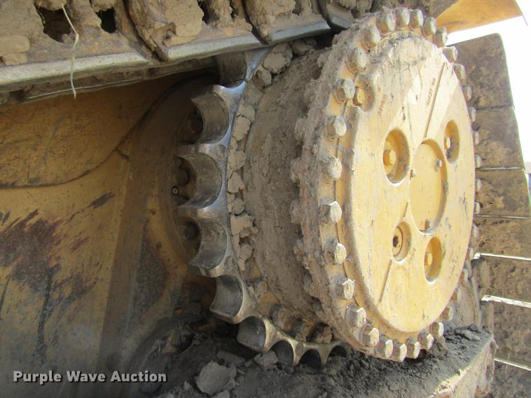image for item DE5852 1985 Caterpillar D6H dozer