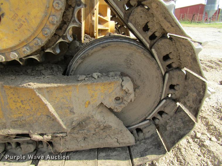 image for item DE5852 1985 Caterpillar D6H dozer
