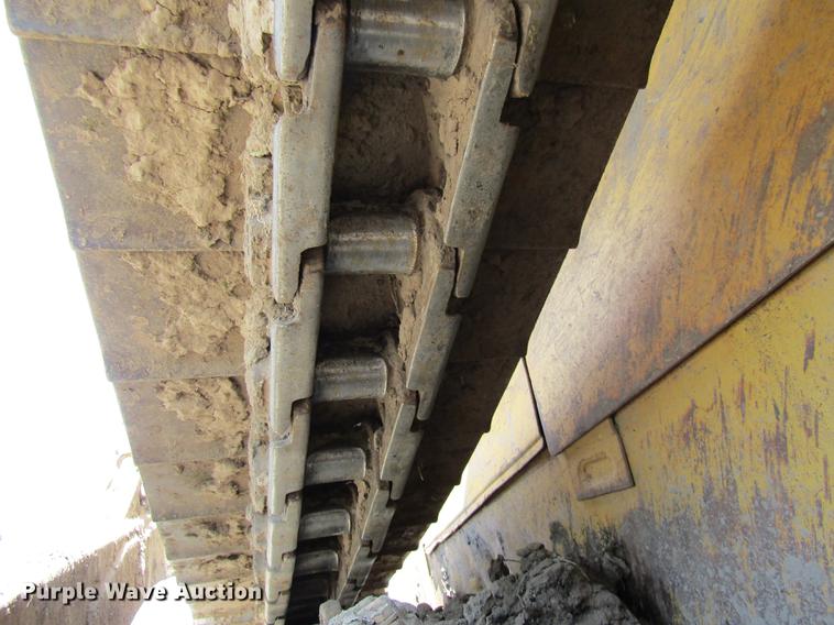 image for item DE5852 1985 Caterpillar D6H dozer
