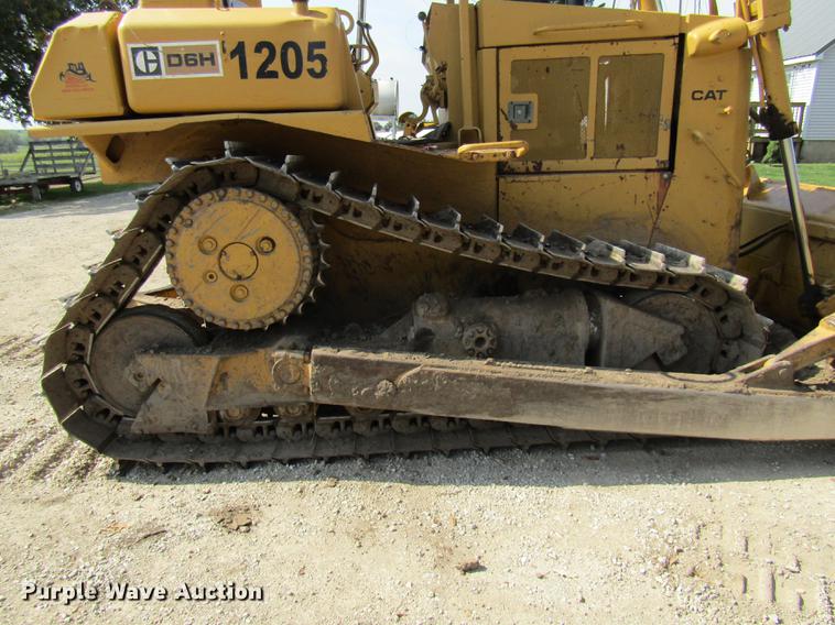 image for item DE5852 1985 Caterpillar D6H dozer