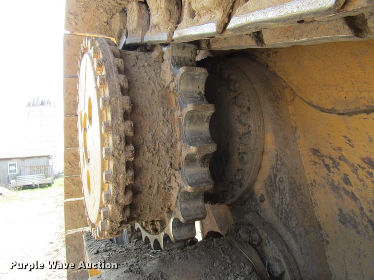 image for item DE5852 1985 Caterpillar D6H dozer