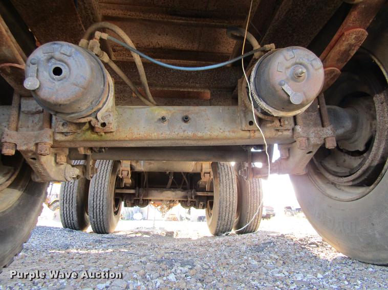 image for item DE5863 1998 shop built end dump pup trailer