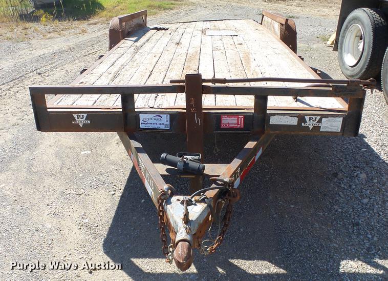 image for item DE7275 2003 PJ utility trailer
