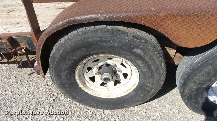 image for item DE7275 2003 PJ utility trailer