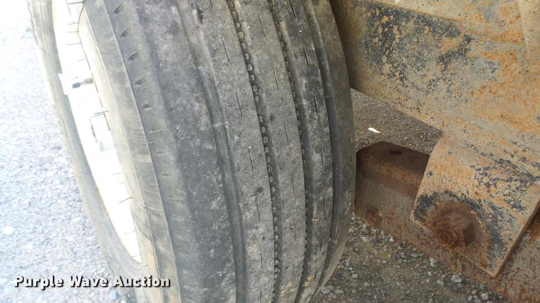 image for item DE7275 2003 PJ utility trailer