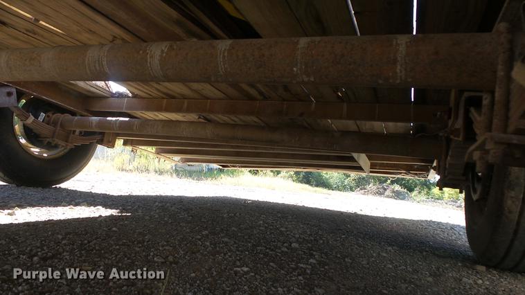 image for item DE7275 2003 PJ utility trailer