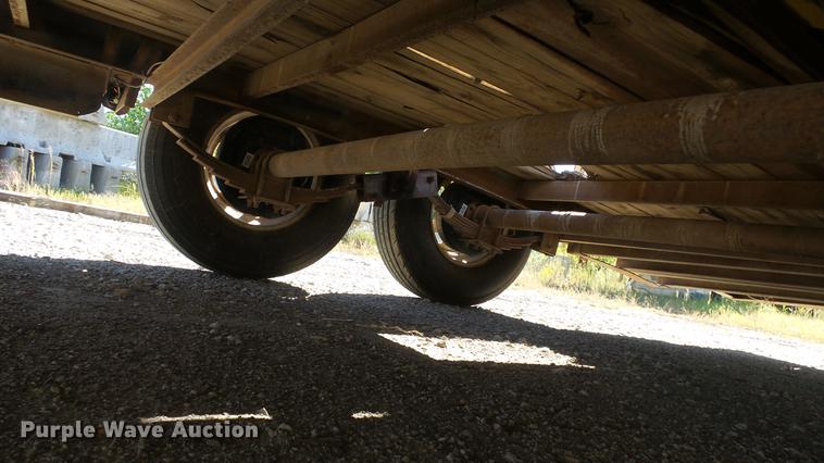 image for item DE7275 2003 PJ utility trailer