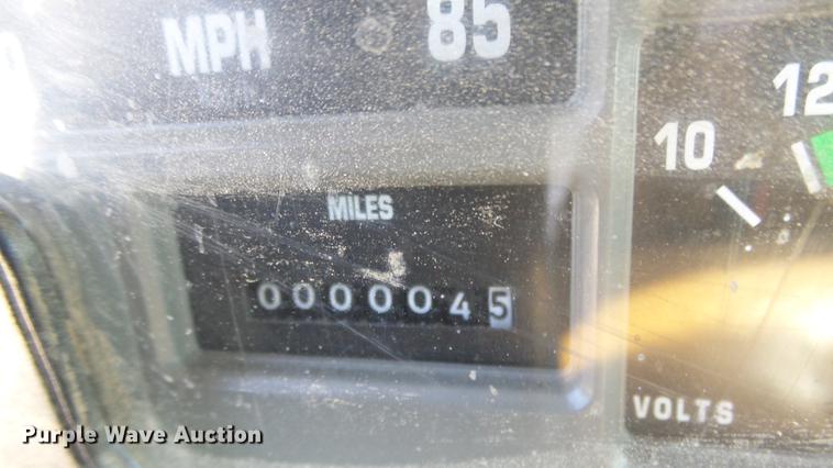 image for item DE7276 1990 International 4900 crane truck