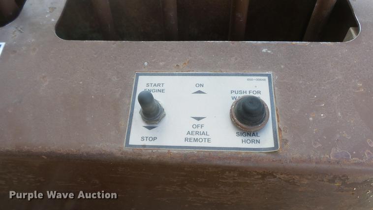 image for item DE7276 1990 International 4900 crane truck