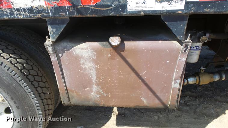 image for item DE7276 1990 International 4900 crane truck