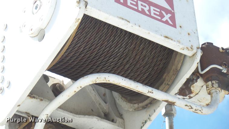 image for item DE7276 1990 International 4900 crane truck