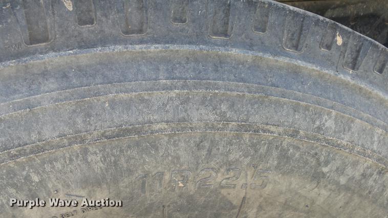 image for item DE7276 1990 International 4900 crane truck