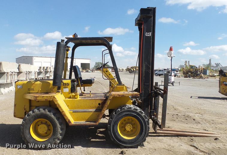 image for item DE7279 Caterpillar R80 forklift