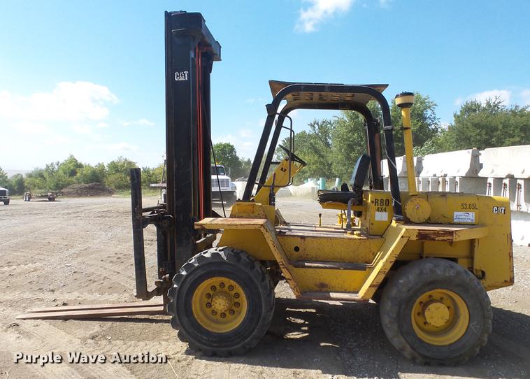 image for item DE7279 Caterpillar R80 forklift