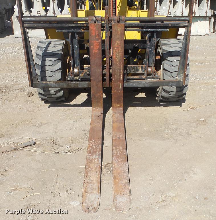 image for item DE7279 Caterpillar R80 forklift