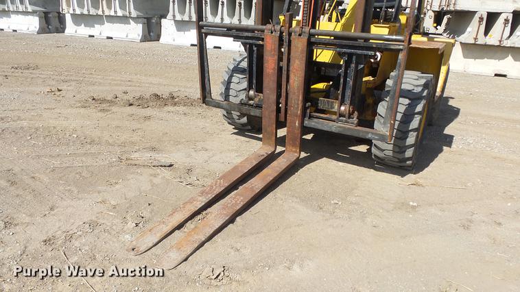 image for item DE7279 Caterpillar R80 forklift