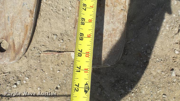 image for item DE7279 Caterpillar R80 forklift