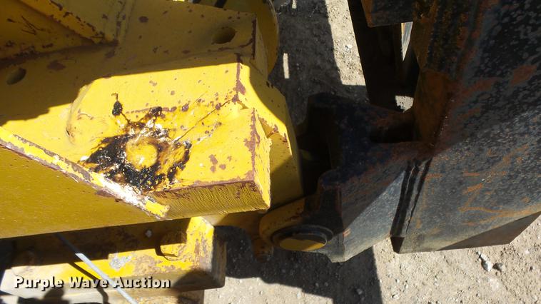 image for item DE7279 Caterpillar R80 forklift