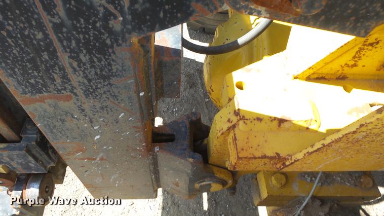 image for item DE7279 Caterpillar R80 forklift