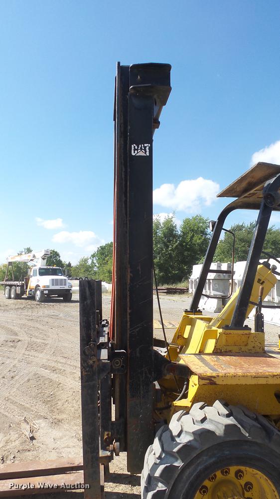 image for item DE7279 Caterpillar R80 forklift