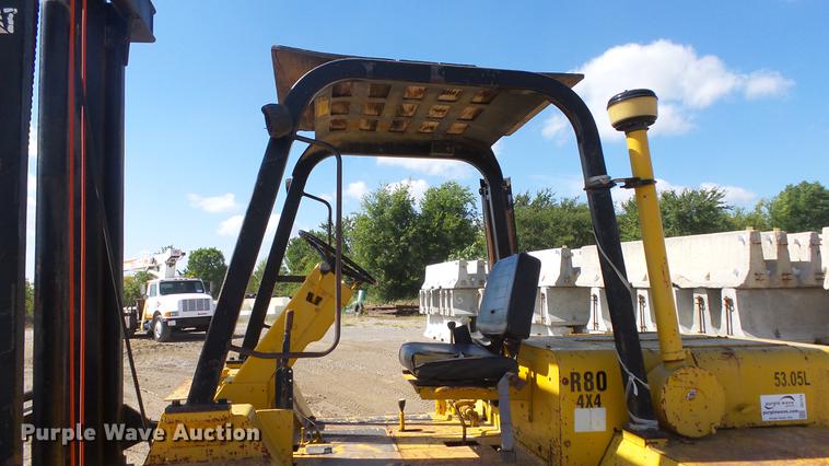 image for item DE7279 Caterpillar R80 forklift
