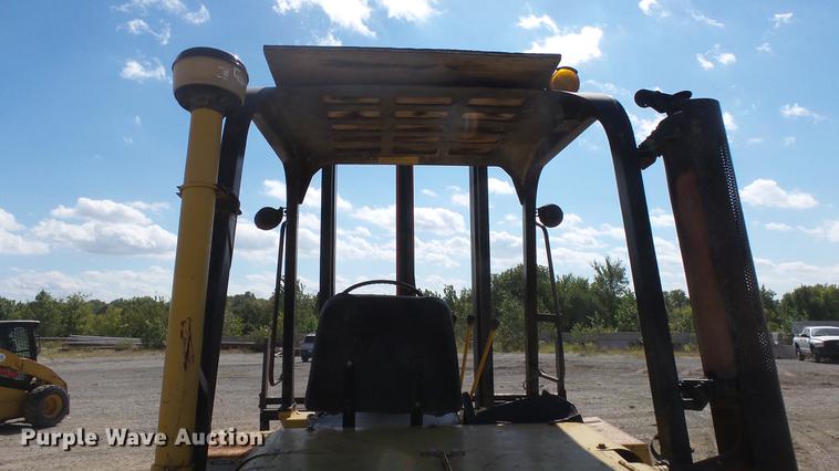 image for item DE7279 Caterpillar R80 forklift