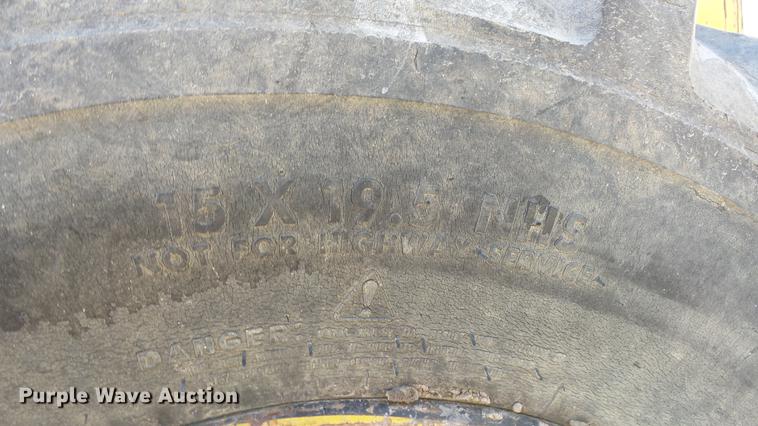 image for item DE7279 Caterpillar R80 forklift