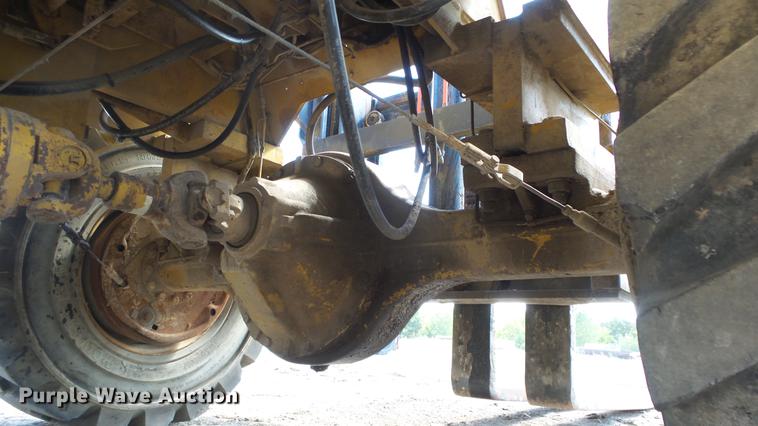 image for item DE7279 Caterpillar R80 forklift