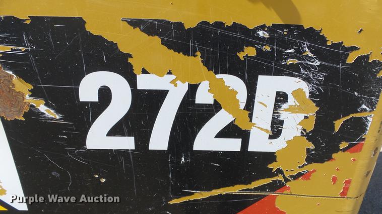 image for item DE7282 2012 Caterpillar 272D skid steer