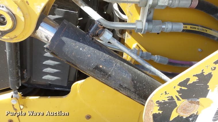 image for item DE7282 2012 Caterpillar 272D skid steer
