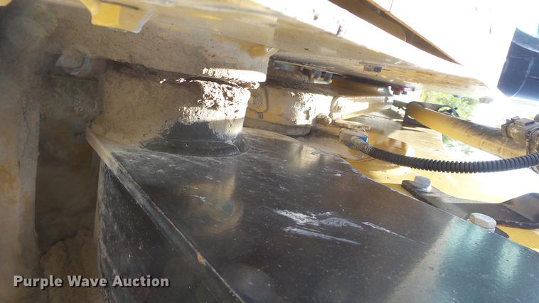 image for item DE7282 2012 Caterpillar 272D skid steer