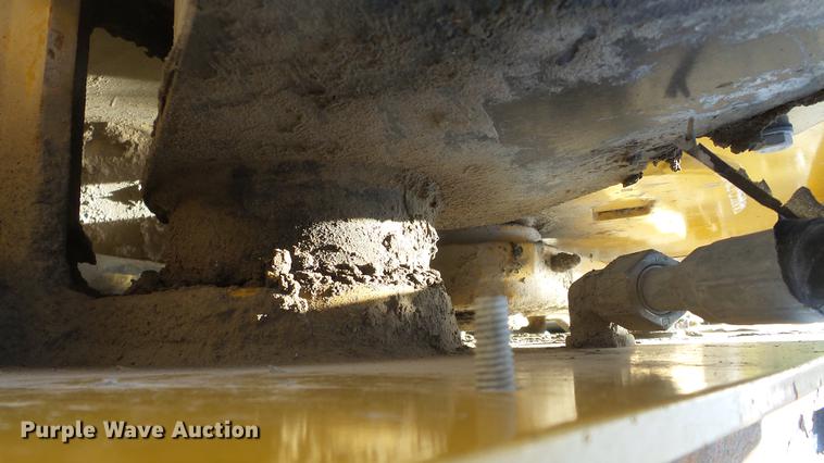 image for item DE7282 2012 Caterpillar 272D skid steer