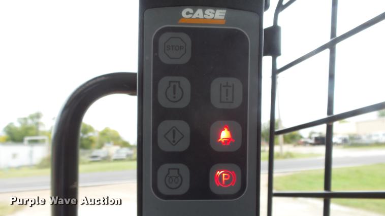 image for item DE7293 2012 Case TR270 skid steer