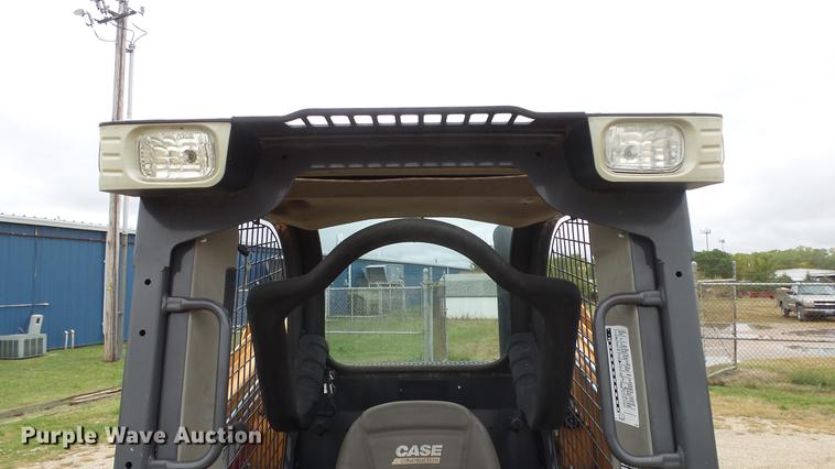 image for item DE7293 2012 Case TR270 skid steer