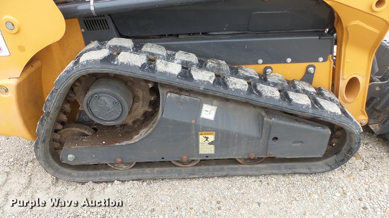 image for item DE7293 2012 Case TR270 skid steer