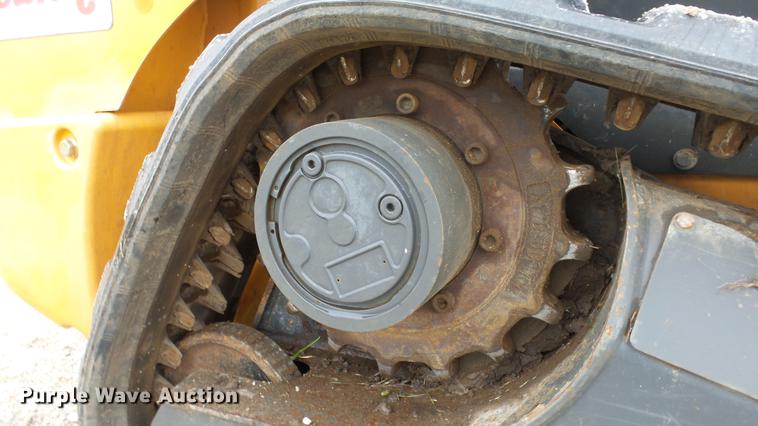 image for item DE7293 2012 Case TR270 skid steer