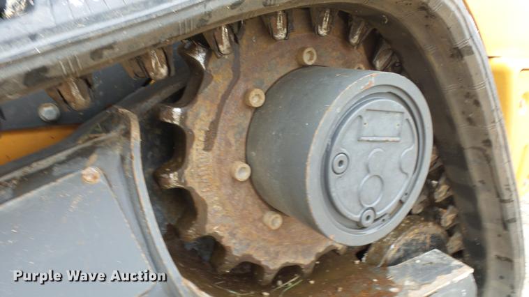 image for item DE7293 2012 Case TR270 skid steer