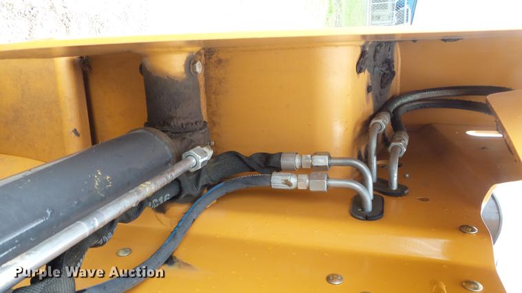 image for item DE7293 2012 Case TR270 skid steer